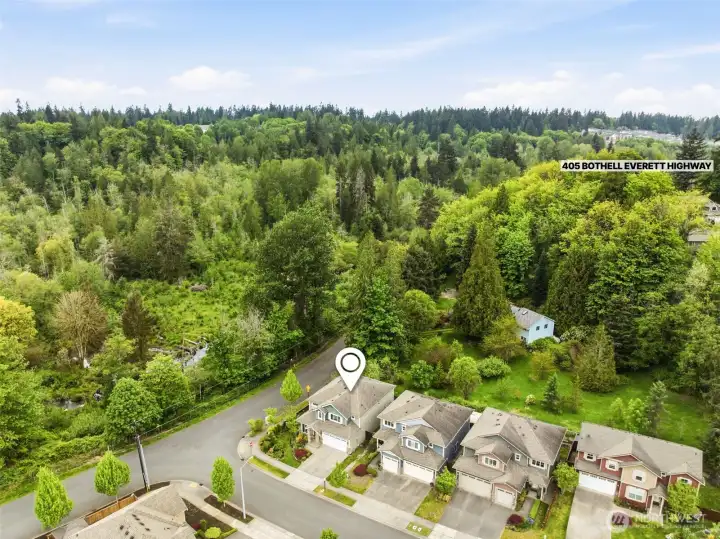 Corner lot Territorial View