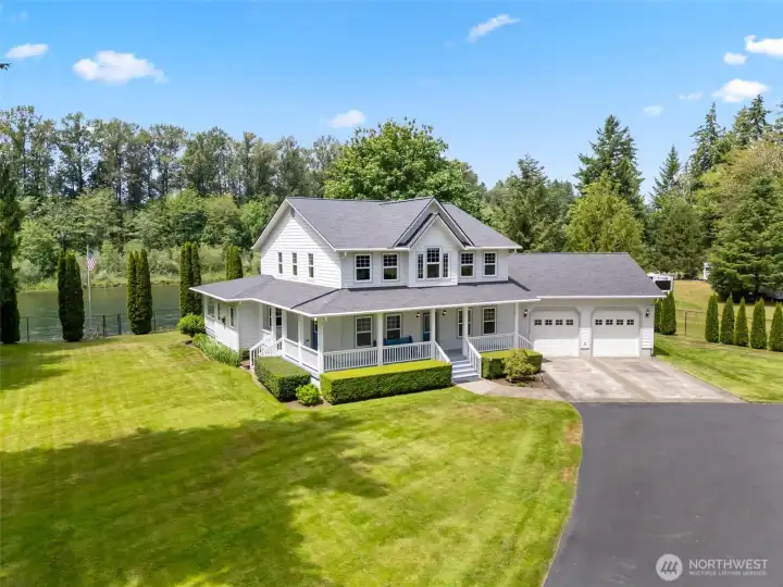 The main attraction, just steps away from the Cowlitz River in your backyard. The main attraction, just steps away from the Cowlitz River in your backyard.