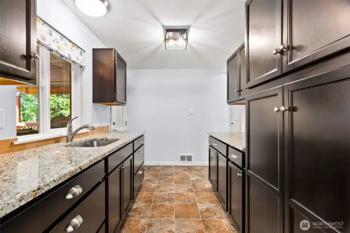 Butler pantry