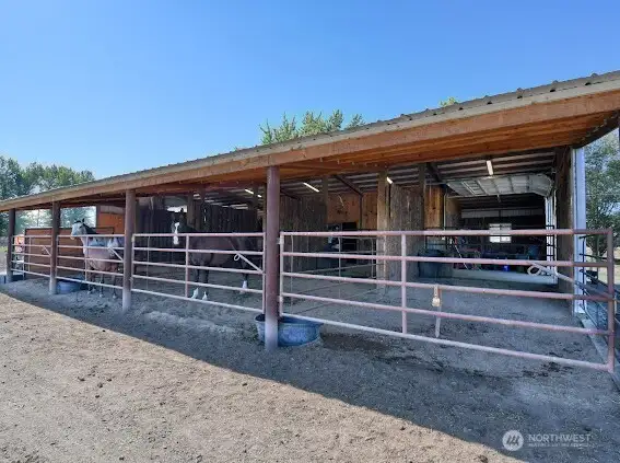 Stall view exterior