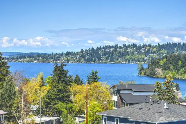 You can see the base of Mt Baker is this shot facing north over the lake.