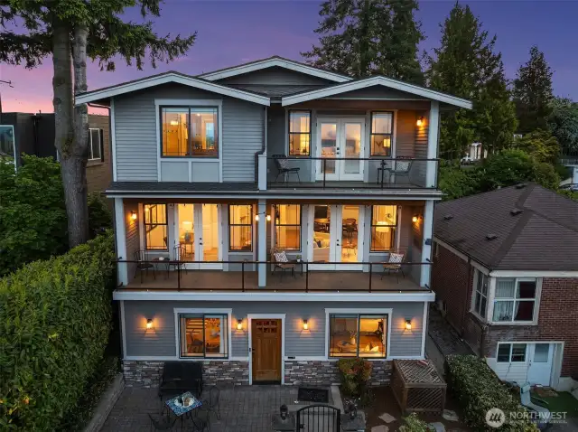 Welcome to 924 30th Ave South