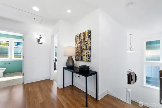 Upstairs landing to the bedrooms