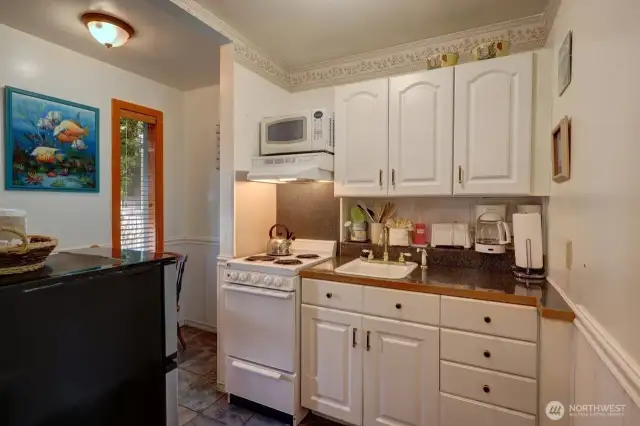 Beautifully remodeled kitchen space unit 203