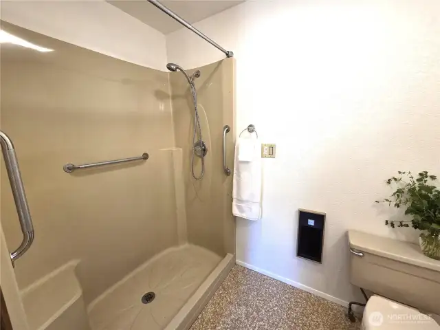 Primary bath: private large shower