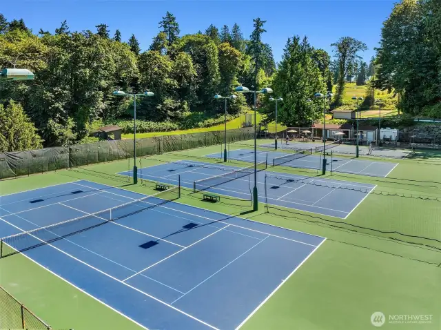 Sand Point Country Club tennis courts