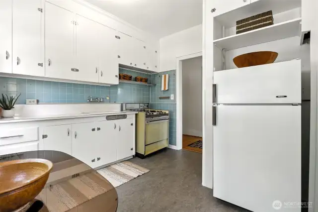 Kitchen includes a gas range.