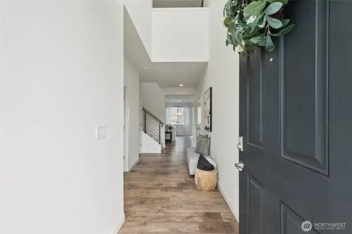 Welcome! Featuring New Interior Paint & Carpet!