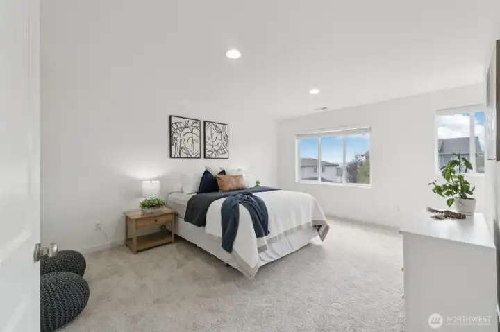Large Bonus Room or 5th Bedroom with View!