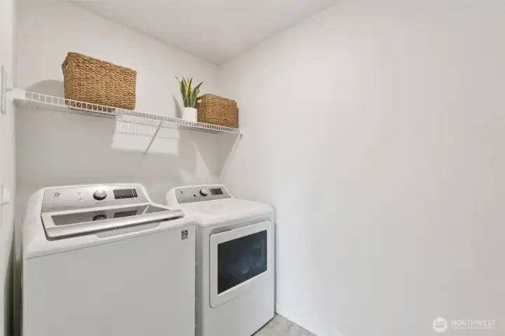 Upstairs Laundry - Appliances stay!