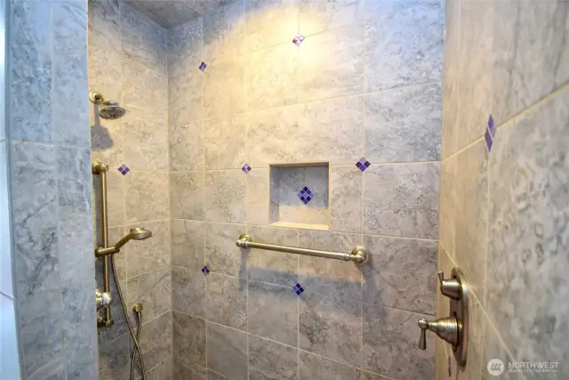 custom primary no step shower