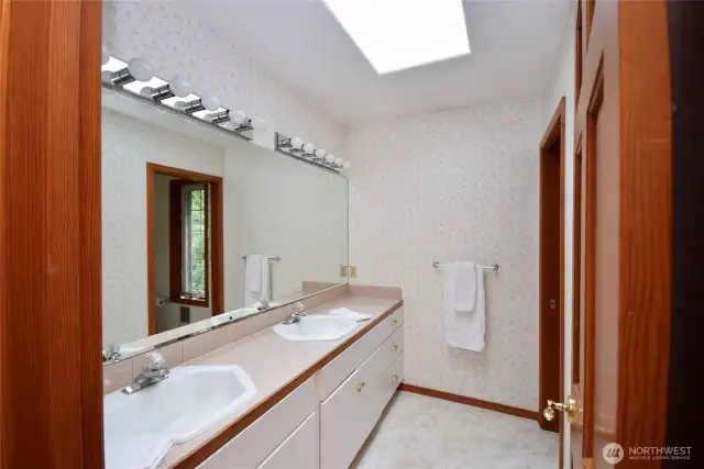 guest bath 1