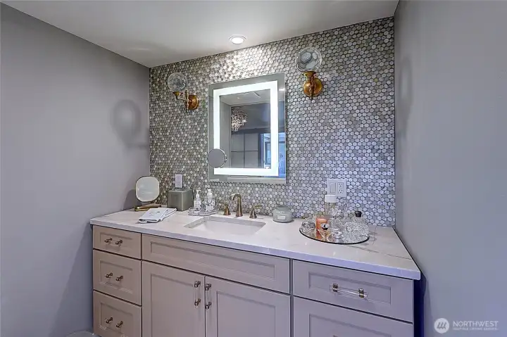 En suite off Main Primary