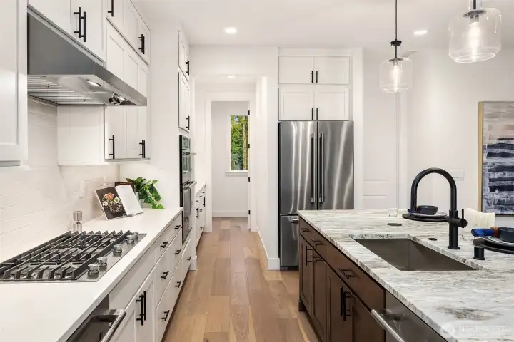 Photos are for illustrative purposes only