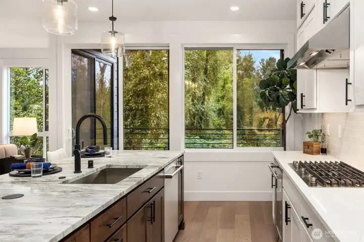 Photos are for illustrative purposes only