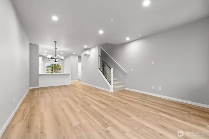 Photographs are for illustrative purposes only. Features, finishes, interior/exterior colors, landscaping and floorplan shown may vary from actual homes built.