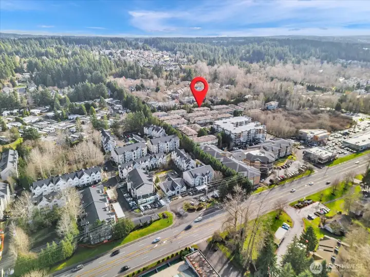 Easy access to Bothell Everett Hwy and all shops, restaurants and entertainment.