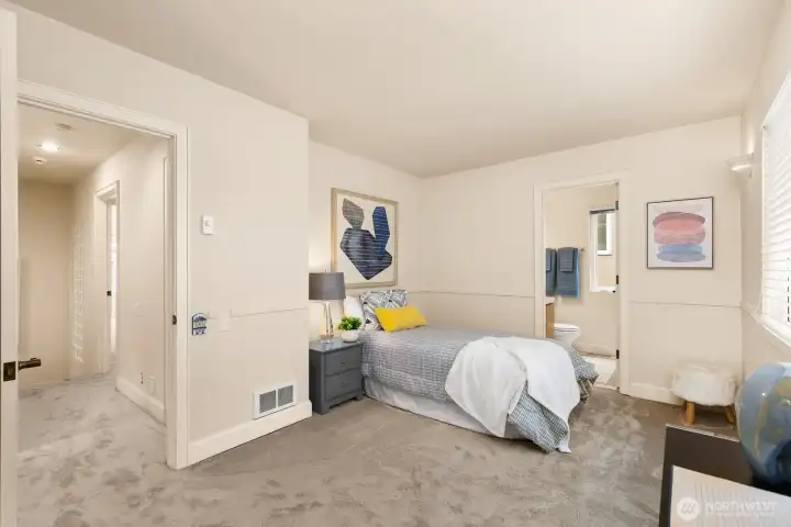 Second bedroom with en-suite bath.