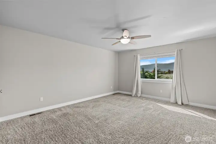 Spacious Primary Suite
