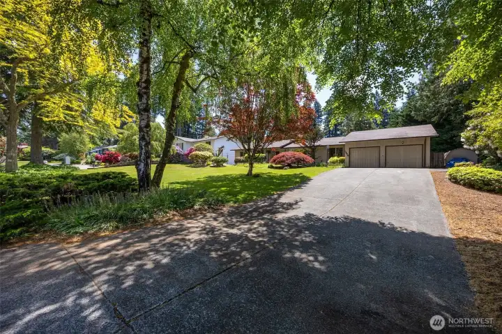 Extra large lot, with a driveway that practically goes for miles!