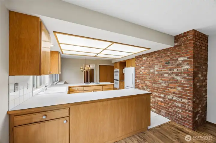 Just look at that beautiful brick. They really don't make homes like this any more.