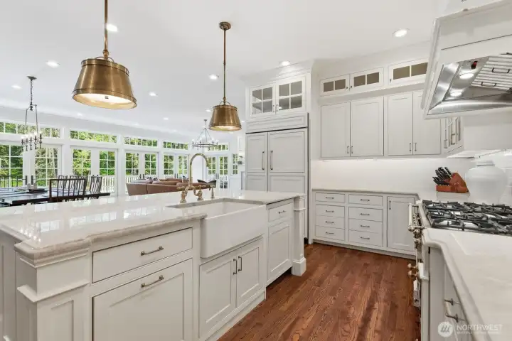 At the heart of the home, is the stunning chef’s kitchen, a statement in both beauty form and function. At the heart of the home, is the stunning chef’s kitchen, a statement in both beauty form and function.