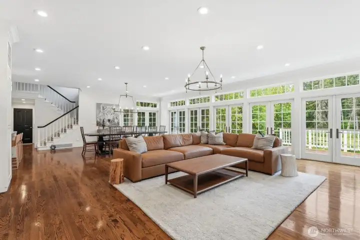 Bathed in natural light from its desirable southwestern exposure, this area overlooks a serene natural pond. Bathed in natural light from its desirable southwestern exposure, this area overlooks a serene natural pond.