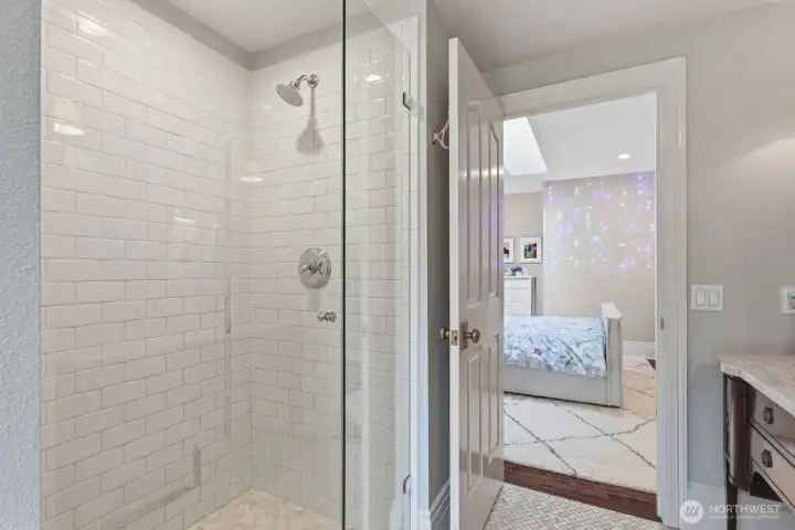 And subway tiled shower. And subway tiled shower.