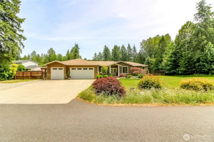 Gorgeous Home on 3.13 Acres - Your Forever Home