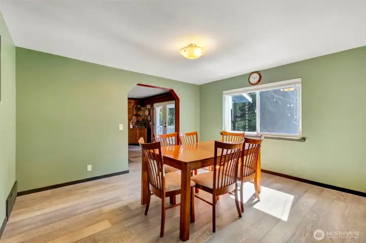 Dining room.