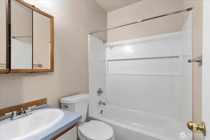 Unit 2305 full bathroom. Unit 2305 full bathroom.