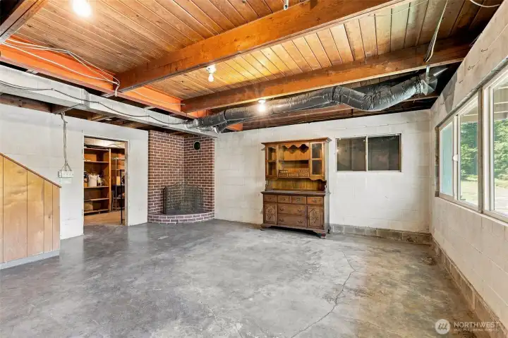 Full daylight basement is accessible from interior stairs and 2 exterior basement level entrances. Full daylight basement is accessible from interior stairs and 2 exterior basement level entrances.