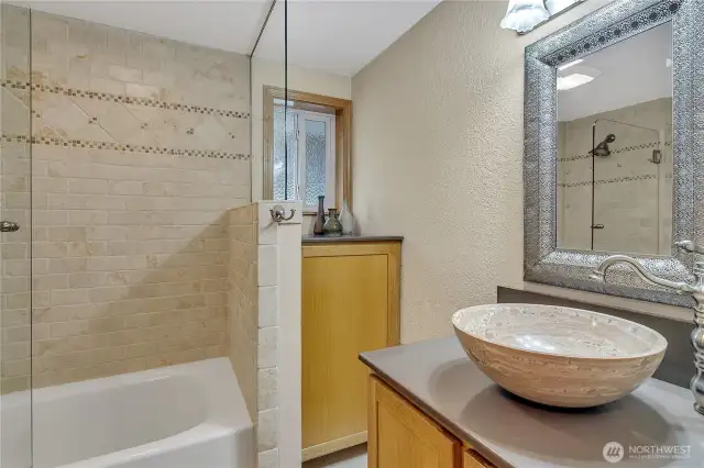 Full, main floor bath off the great room.