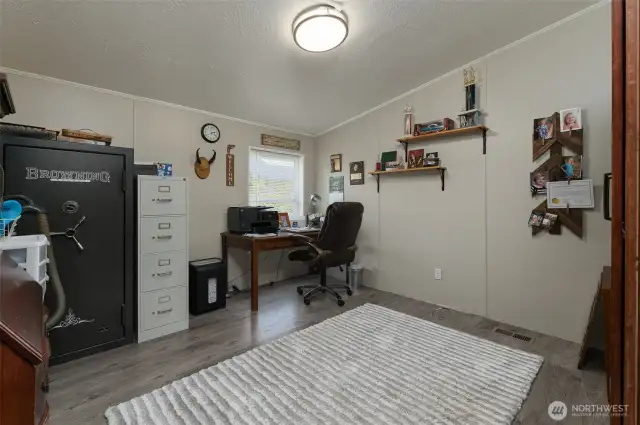 Bonus room/office area, could be a fourth bedroom.