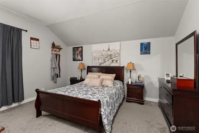 Spacious primary
