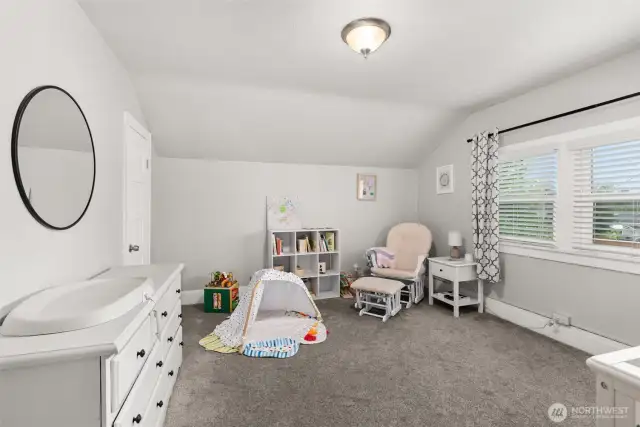 Guest bedroom 2