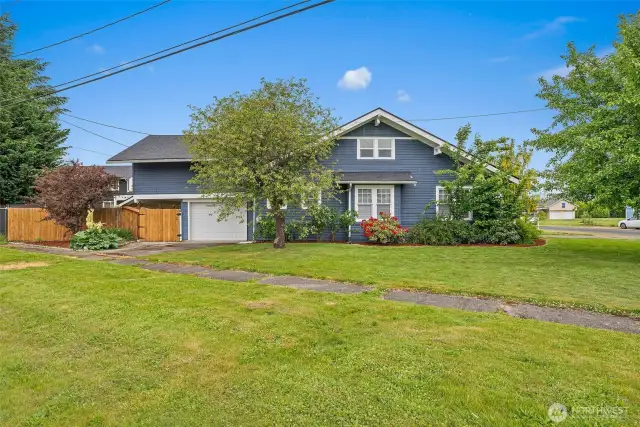 Tons more yard space for garden, or fencing in?