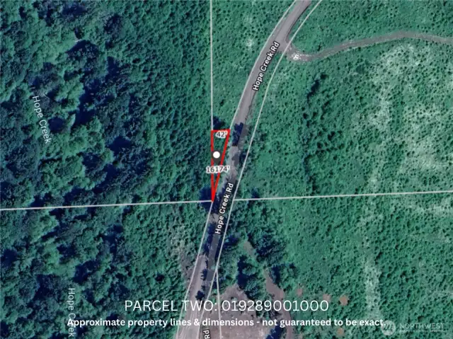 Estimated Property Lines & Dimensions. Not Guaranteed to be accurate.