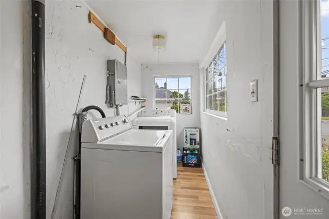 Utility Room with side entrance to home