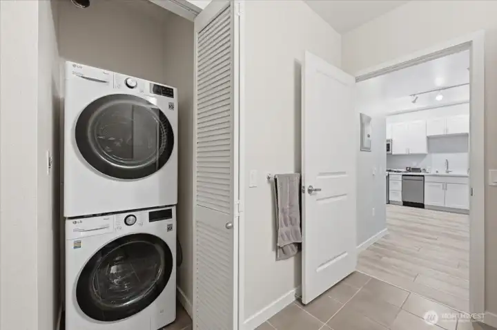 Private in unit washer and dryer.