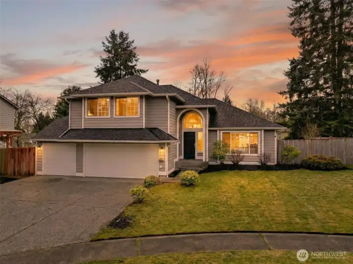 Set in North Bothell and served by Northshore School District, this 3 bedroom, 2.5 bath home offers 1,987 square feet on a 6,098 square foot lot. A 2022 roof with a 10 year warranty and air conditioning add confidence and comfort, while the classic facade and wide driveway create a welcoming first impression.