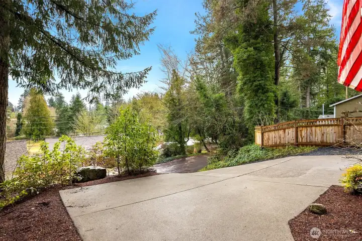 Parking for two cars outside the entry.