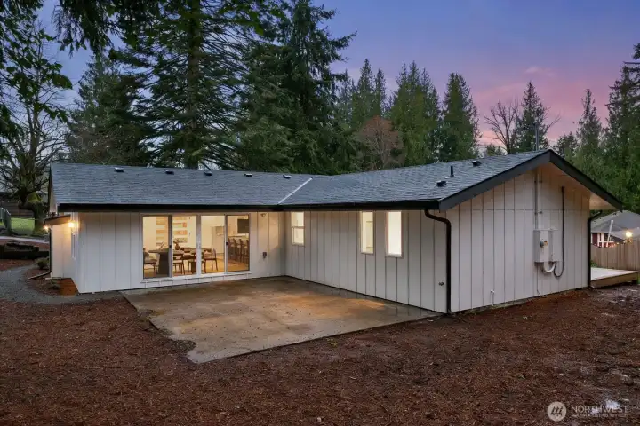 Direct access to the concrete patio for entertaining