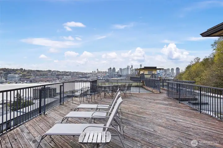 Rooftop Deck for relaxing