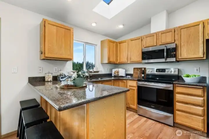 Stainless Appliances. Stainless Appliances.
