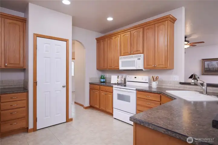 Equipped with all appliances and ready for the chef in the house.