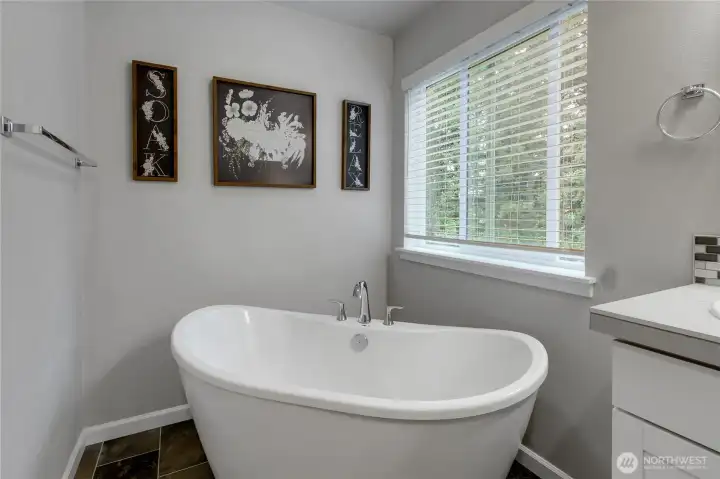 Primary Soaking Room