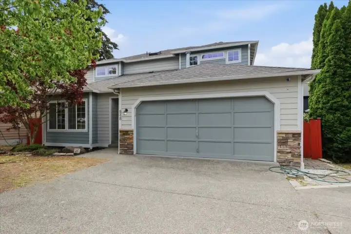 Double car garage, finished and painted, and the floor is finished for easy maintenance.
