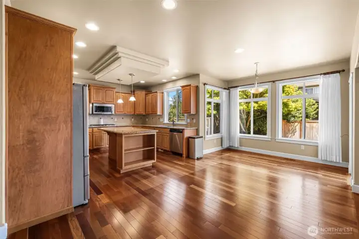 Hard wood floors and custom upgrades throughout Hard wood floors and custom upgrades throughout