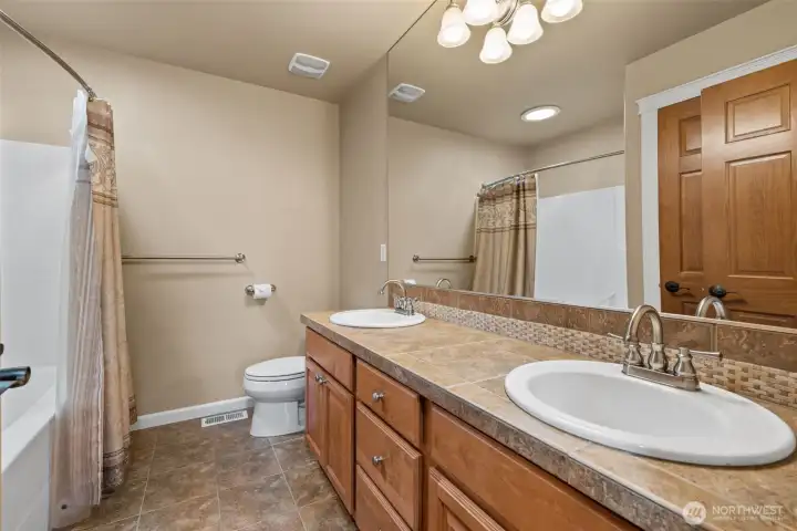 Upstairs 2nd full bath Upstairs 2nd full bath
